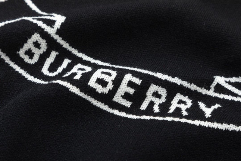 Burberry Sweaters